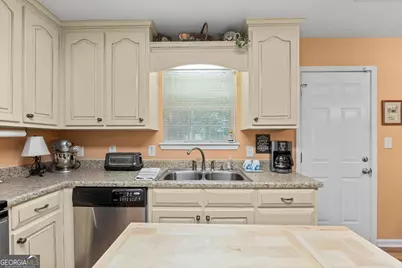 245 Pleasant Valley Road, McDonough, GA 30253 - Photo 11