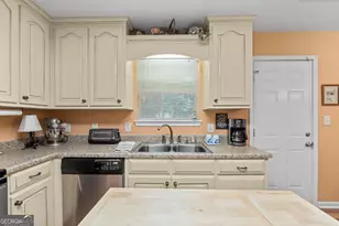 245 Pleasant Valley Rd, McDonough, GA 30253 - Photo 11