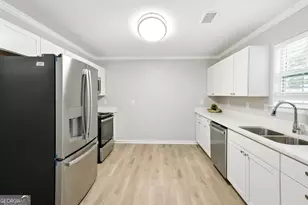 1399 Cutters Mill Dr, Lithonia, GA 30058 - Photo 5