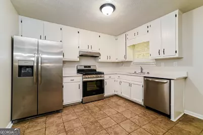 5338 Olde Street, Stone Mountain, GA 30088 - Photo 5