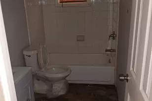 5135 Hilltop Dr, Union City, GA 30291 - Photo 9