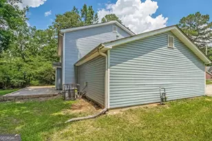 1305 Sandybrook Ct, Lithonia, GA 30058 - Photo 19