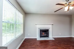 1305 Sandybrook Ct, Lithonia, GA 30058 - Photo 5