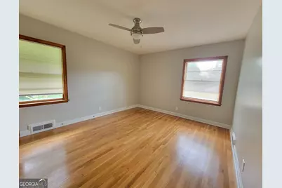 2070 Black Fox Drive NE, Atlanta, GA 30345 - Photo 7