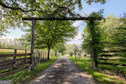 7118 Old 441 S, Lakemont, GA 30552 - Photo 7