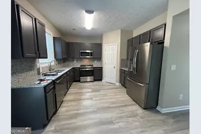 2405 Village Green Drive, Fairburn, GA 30213 - Photo 5