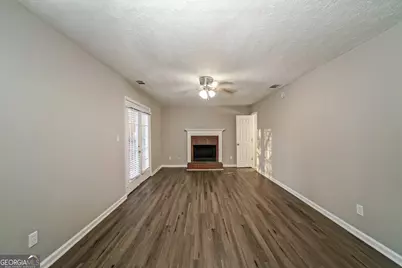 130 W Village Court, Riverdale, GA 30296 - Photo 3