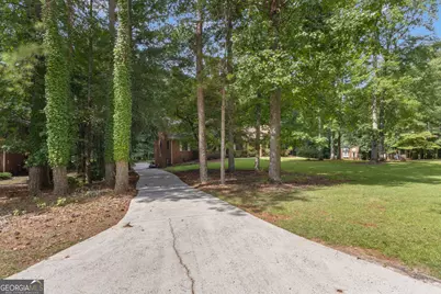 100 Queens Gate, Fayetteville, GA 30215 - Photo 5