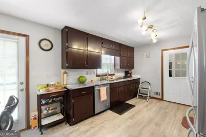 2050 N McDonough Road, Griffin, GA 30223 - Photo 9