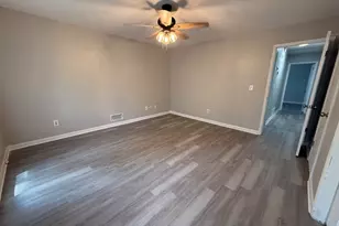 907 Strawberry Ct, Ellenwood, GA 30294 - Photo 25