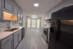 907 Strawberry Ct, Ellenwood, GA 30294 - Photo 11