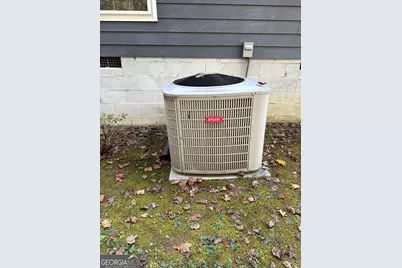 9806 Dixon Industrial Boulevard, Jonesboro, GA 30236 - Photo 11