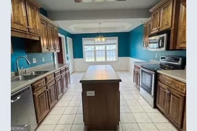 318 Lovorn Circle, Warner Robins, GA 31088 - Photo 5