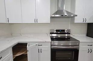 307 Poplar St, Hogansville, GA 30230 - Photo 7