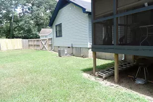 233 Leafwood Ln, Riverdale, GA 30274 - Photo 3