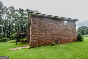 223 Ward Rd, Williamson, GA 30292 - Photo 19