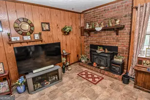 223 Ward Rd, Williamson, GA 30292 - Photo 27