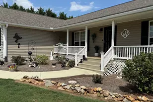 733 Woodland Way, Dewy Rose, GA 30634 - Photo 5