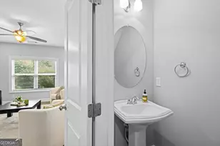 1055 Johnsons Grove, Atlanta, GA 30318 - Photo 17