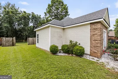 701 Amberley Court, Kathleen, GA 31047 - Photo 5