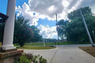 3416 Harrison Rd, Atlanta, GA 30344 - Photo 3