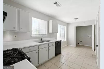 1056 Park West Court, Stone Mountain, GA 30088 - Photo 15