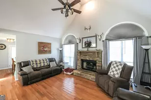 1001 Vong St, Waco, GA 30182 - Photo 9