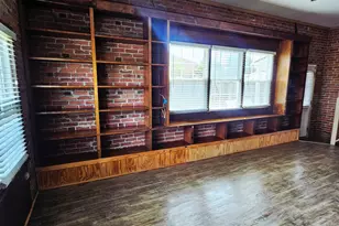 107 E Liberty St, Claxton, GA 30417 - Photo 9