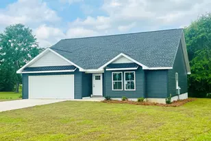 556 Caleb Cir, Jesup, GA 31545 - Photo 1