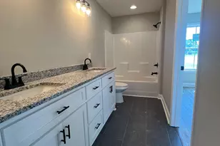 556 Caleb Cir, Jesup, GA 31545 - Photo 15