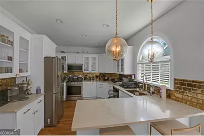 3801 Cherry Ridge Boulevard, Decatur, GA 30034 - Photo 9