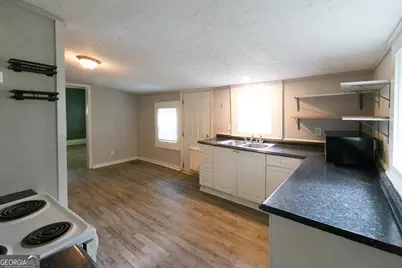 308 Poplar Street, Hogansville, GA 30230 - Photo 9