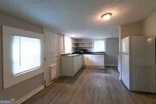 308 Poplar St, Hogansville, GA 30230 - Photo 7