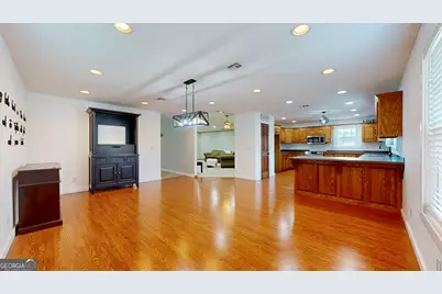 4525 Oakview Road, Waycross, GA 31503 - Photo 9