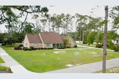 220 Lakeshore Drive, Alma, GA 31510 - Photo 3