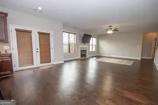 379 Linman Dr, Lagrange, GA 30241 - Photo 9