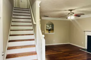 690 SW Escalade Dr, Atlanta, GA 30349 - Photo 3