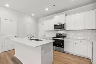 6737 Leigh St, Flowery Branch, GA 30542 - Photo 7