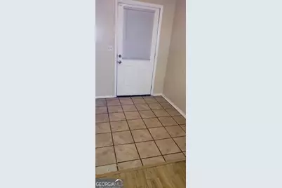 539 Prince Of Wales, Stone Mountain, GA 30083 - Photo 3