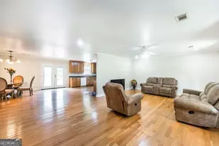 518 Pine Grove Dr, Dublin, GA 31021 - Photo 7