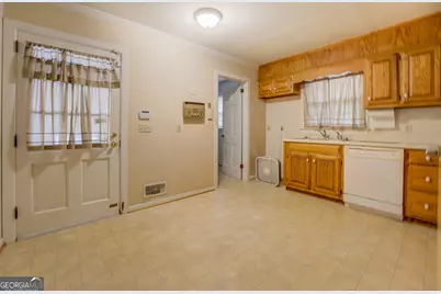 660 Kirkus Drive SE, Conyers, GA 30094 - Photo 17