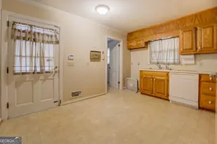 660 Kirkus Dr SE, Conyers, GA 30094 - Photo 17