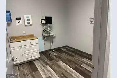 106 Shoppers Way #102, Brunswick, GA 31525 - Photo 5