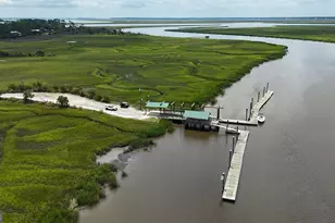 276 Circle Dr, Midway, GA 31320 - Photo 47