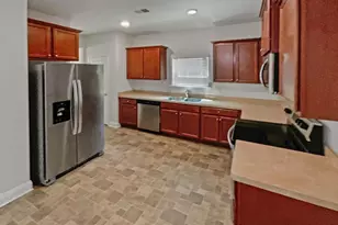 6271 Hickory Ln Cir, Union City, GA 30291 - Photo 5