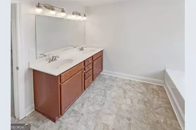 6271 Hickory Lane Circle, Union City, GA 30291 - Photo 15