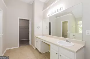 665 Lakeridge Ct, Covington, GA 30016 - Photo 9