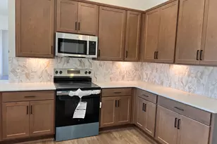 21 Thomaston St, Newnan, GA 30263 - Photo 7