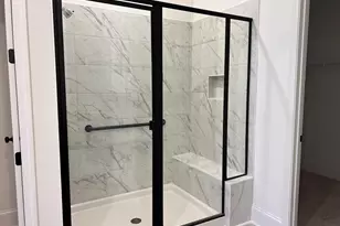 21 Thomaston St, Newnan, GA 30263 - Photo 17