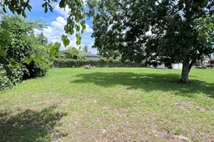 304 Butler Dr, Brunswick, GA 31523 - Photo 7